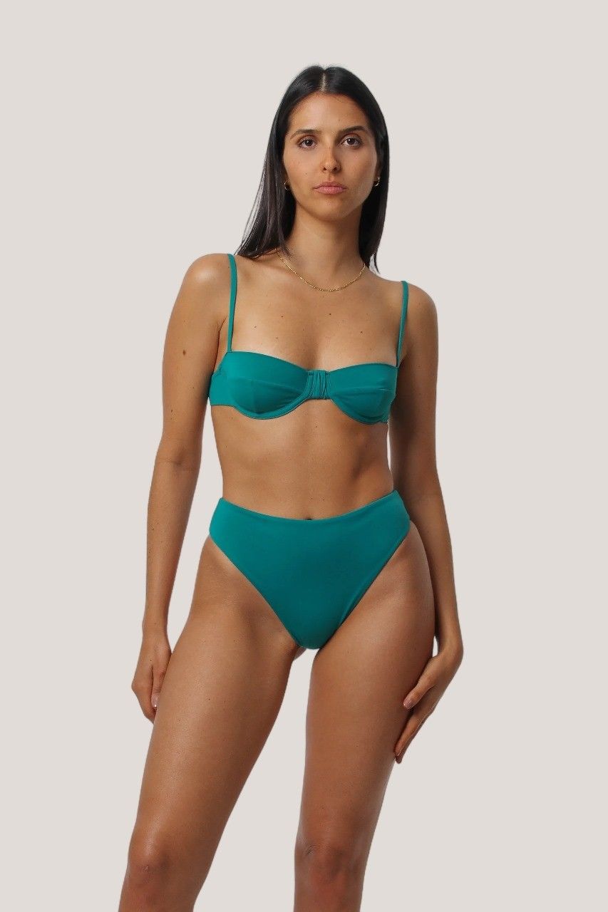 TOP VERÔNICA ESMERALDA