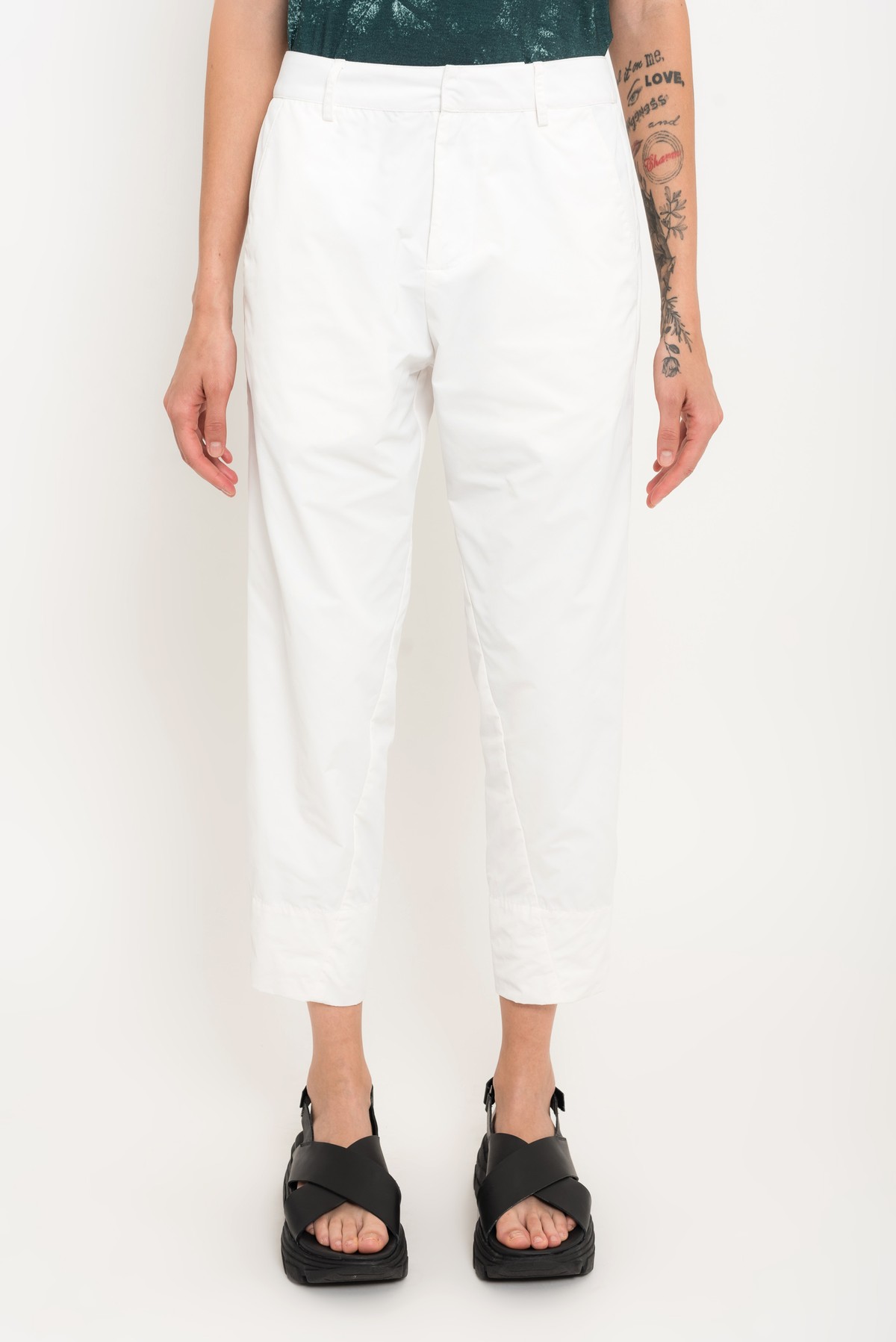 calça alfaiataria em nylon  | nylon tailored pants