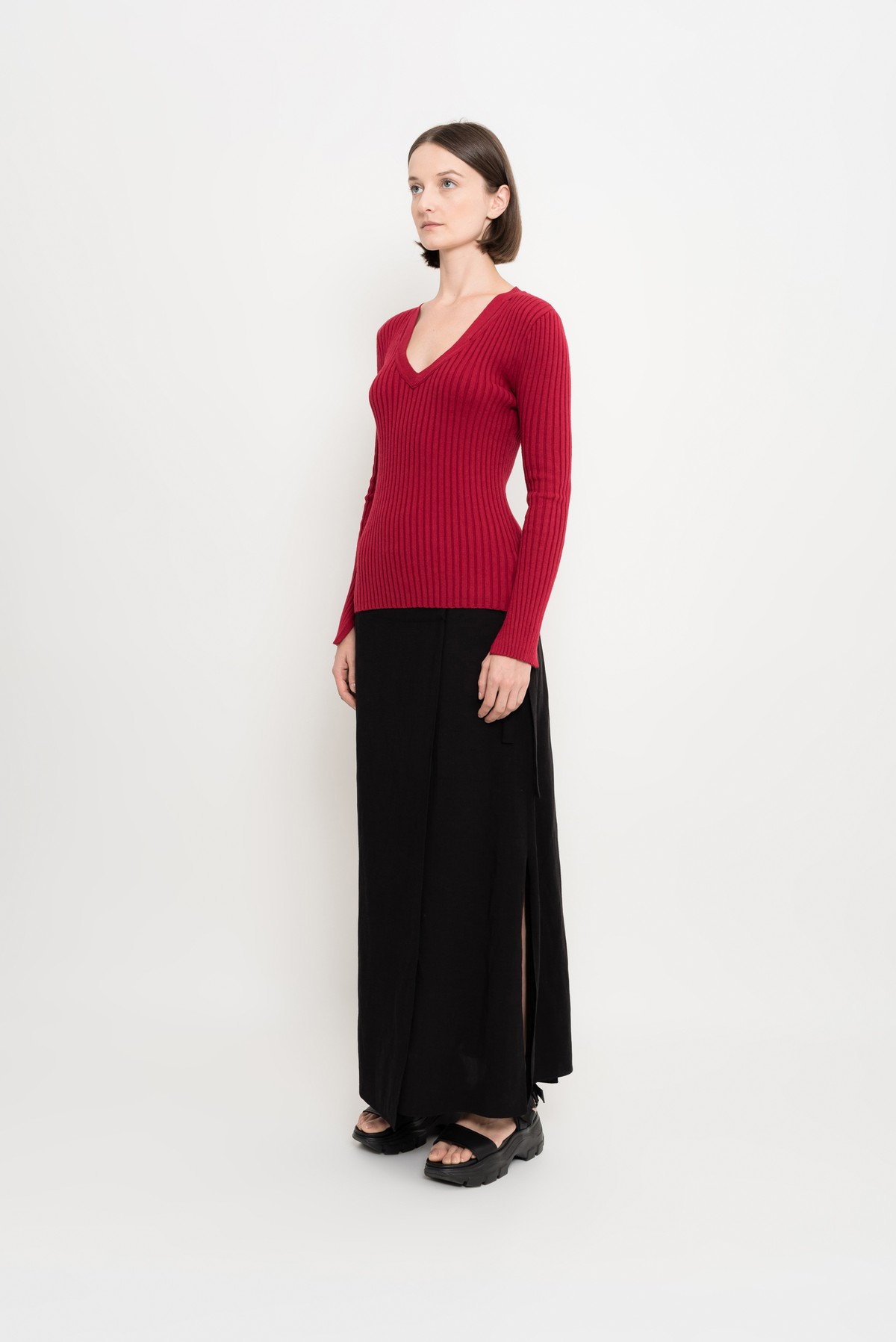 tricot canelado com recorte  | ribbed knit top with cutouts