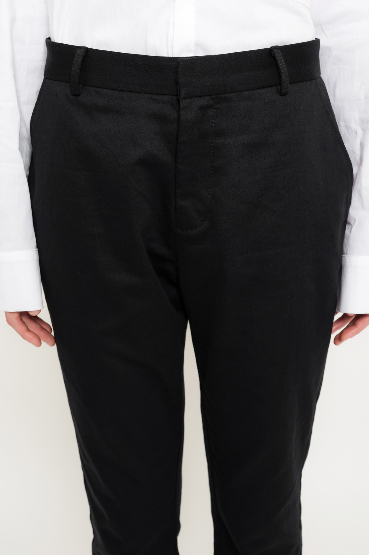 calça reta de alfaiataria feita em algodão | straight tailored cotton pants