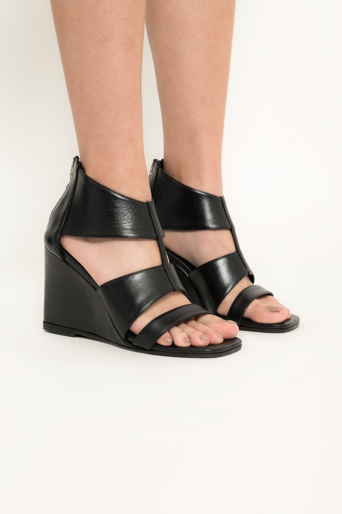 sandália anabela em couro | wedge leather sandals