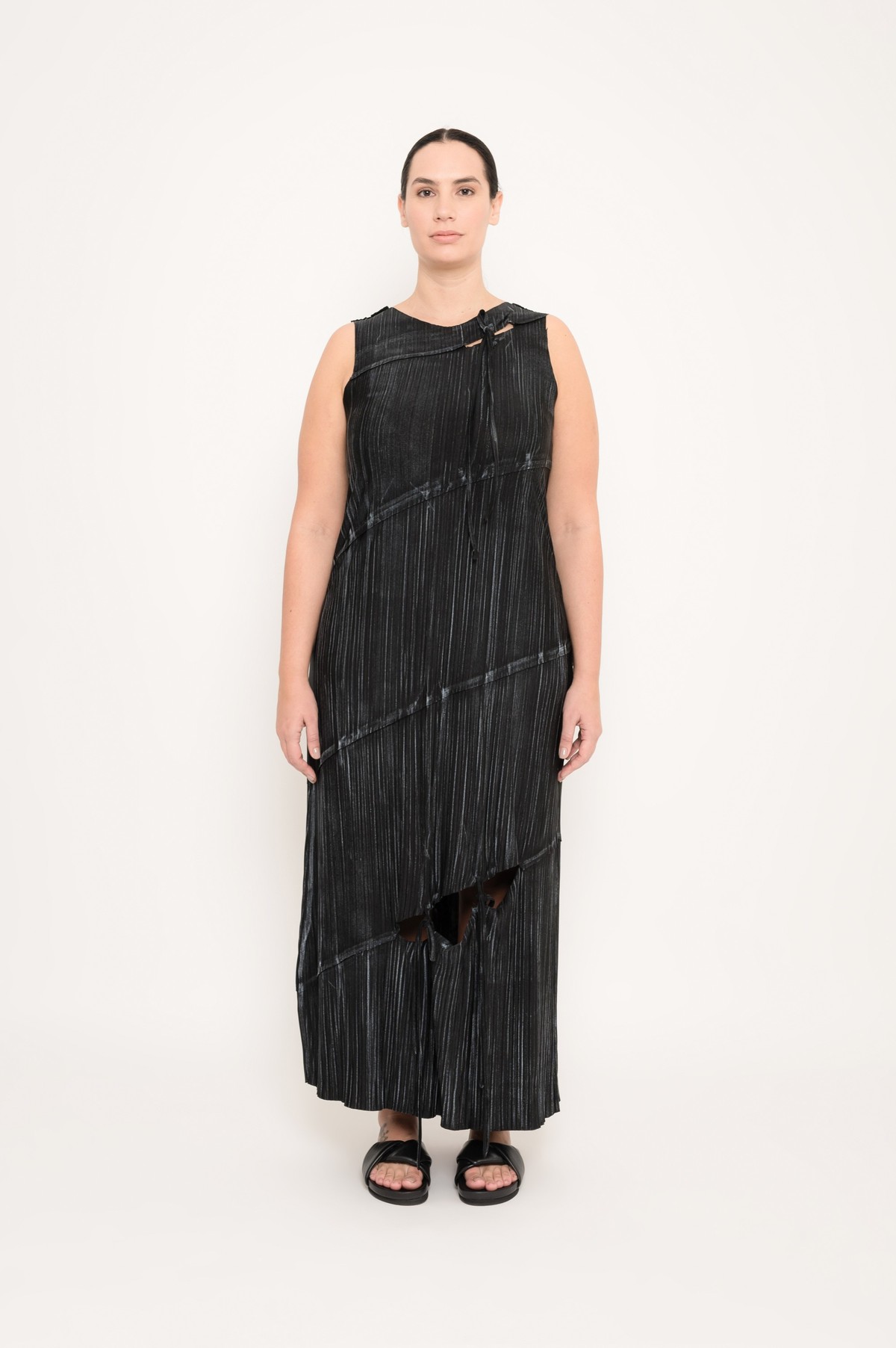 vestido em malha plissada com jateado | pleated jersey dress with sandblasting