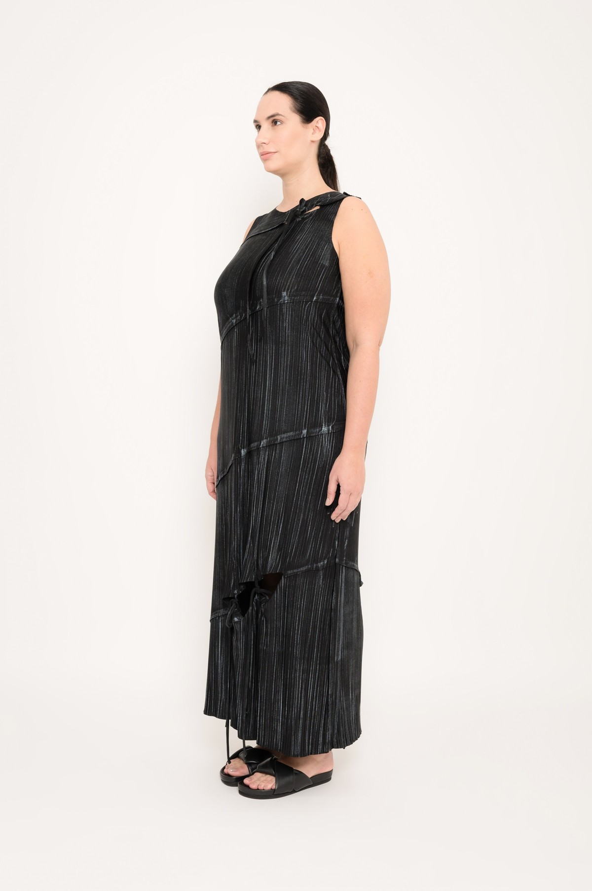 vestido em malha plissada com jateado | pleated jersey dress with sandblasting