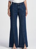 Calça Jeans BootCut Abertura Barra