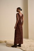 Vestido Bordado Noruega Marrom