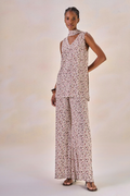 Macacão Viscose Fleur Estampa Flor Off White