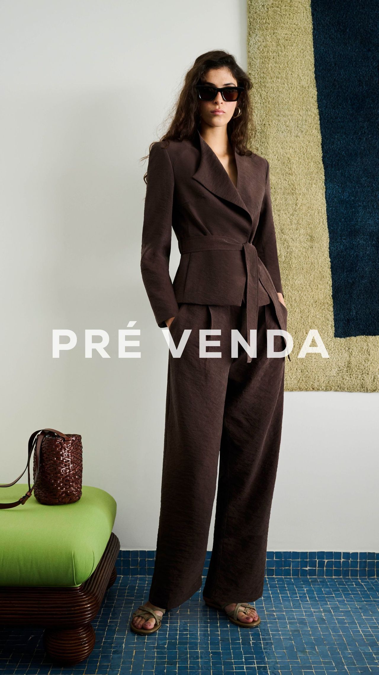 CALÇA SEDA COM PREGAS