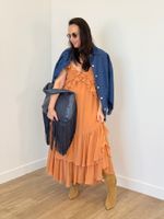 Vestido Midi Babados