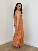 Vestido Midi Babados