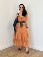 Vestido Midi Babados