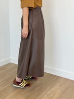 Saia Midi Marrom
