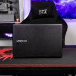 Notebook Samsung Essentials E34 Intel Core i5 5200U + 12GB RAM DDR3L SSD SATA 240GB NP300E5K - OPEN BOX
