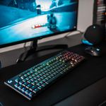 Teclado Mecanico Gamer Sem Fio Logitech G915 Lightspeed USB ou Bluetooh RGB Switch GL Padrão US - 920-008902