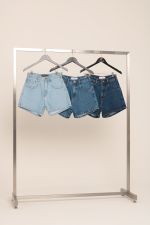 Short Mom Escuro