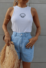 Short Mom Bordado Coastal Claro