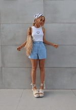 Short Mom Bordado Coastal Claro