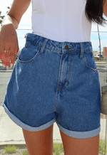 Short Mom Elástico Barra Dobrada Médio Nebulizado