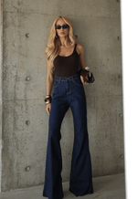 Calça Flare Comfort Escura