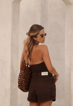 Short Mom Barra Virada Marrom Coffee