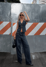 Colete Fivela Bastille Dark Stone Wash