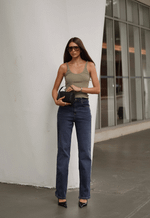 Calça Reta Soft Dirty Wash Escuro