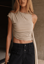 Blusa Transpassada Flow Bege Claro