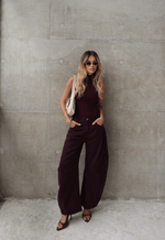 Calça Barrel Soho Dark Berry