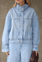 Jaqueta Bomber Hich Neck Claro