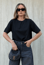 T-shirt Essentials Preta