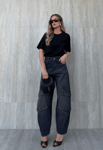 T-shirt Essentials Preta