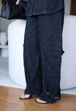 Calça Balloon River Utility Black