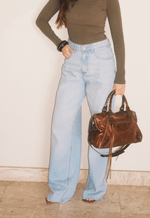 Calça Wide Leg Essentials Claro