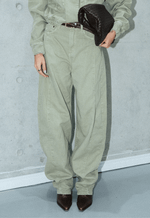 Calça Barrel Signature Folha Seca