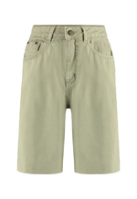 Bermuda Jorts Signature Folha Seca