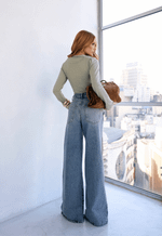 Calça Extra Wide Leg Avenue Dirty Wash