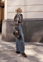 Calça Barrel Clair Dirty Wash