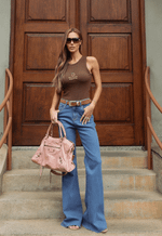 Calça Flare Comfort Médio
