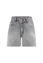 Short Mom Twist Dirty Wash