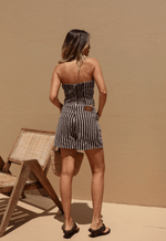 Short Baggy Overlap Brown Stripes