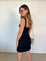 Vestido Curto Linho Preto