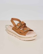 Sandália Flatform Fivelas Antônia Caramelo