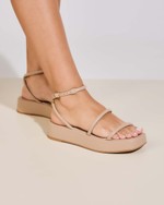 Sandália Flatform Rebeca Nude