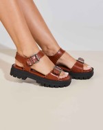 Sandália Flatform Tratorada Giovana Caramelo