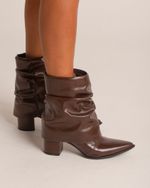 Bota Cano Médio Slouchy Julie Marrom