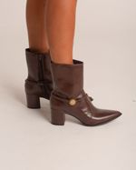 Bota Cano Médio Slouchy Julie Marrom