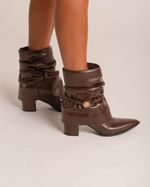 Bota Cano Médio Slouchy Julie Marrom