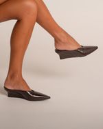 Mule Anabela Claire Marrom