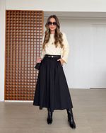 Saia Midi Evasê Preto