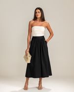 Saia Midi Evasê Preto
