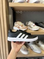 Tênis Adidas IQ5680